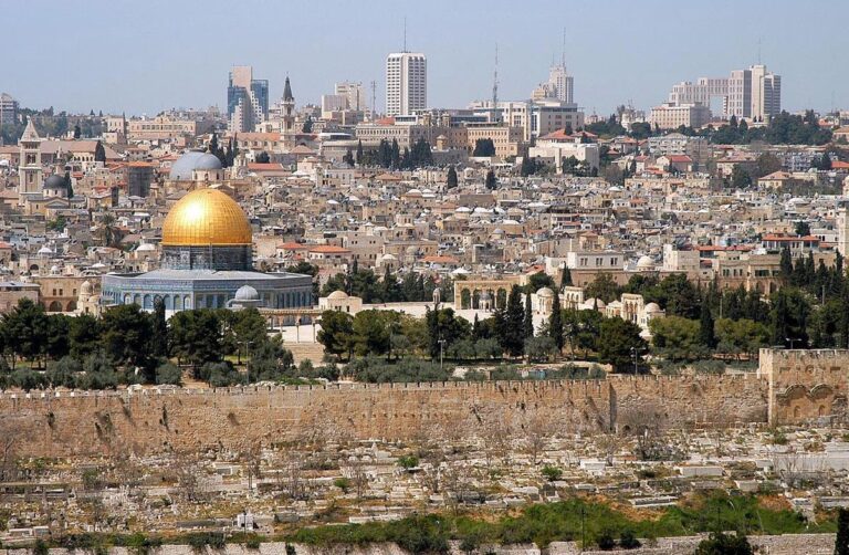 1200px-Jerusalem_from_mt_olives