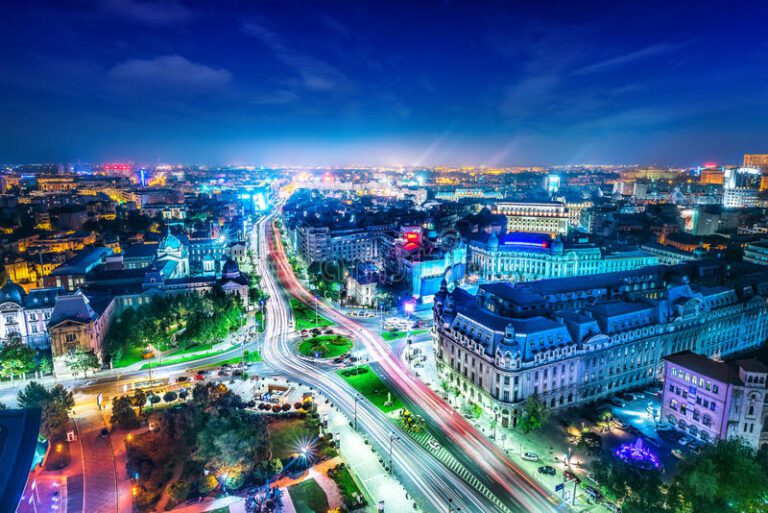 bucharest-city-center-night-99231727