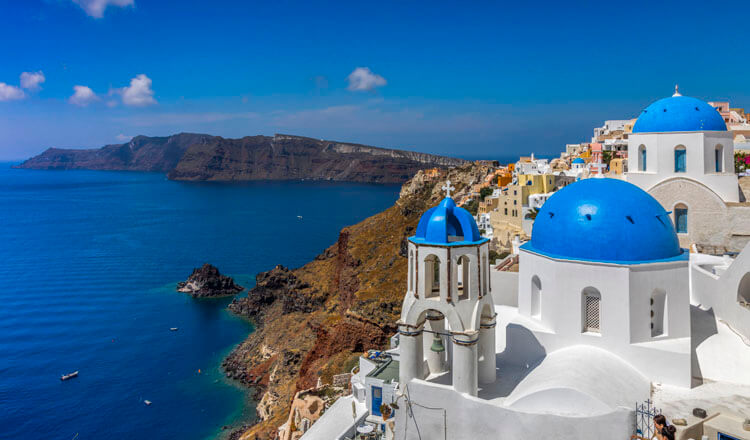 merakos_05_santorini-oia_750x440